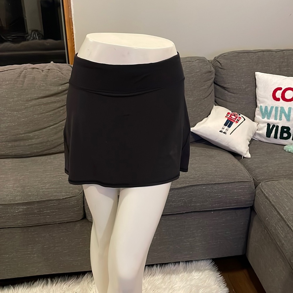 Lululemon black pleated tennis skirt